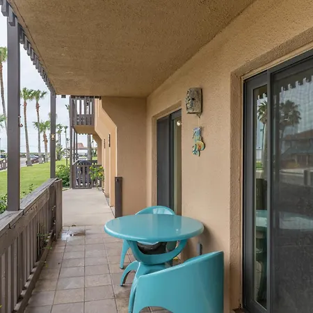 Tiki 150 Apartment